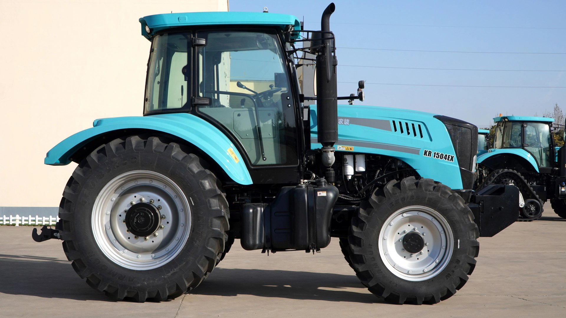 Китайский сельскохозяйственный трактор KR1504EX в России.