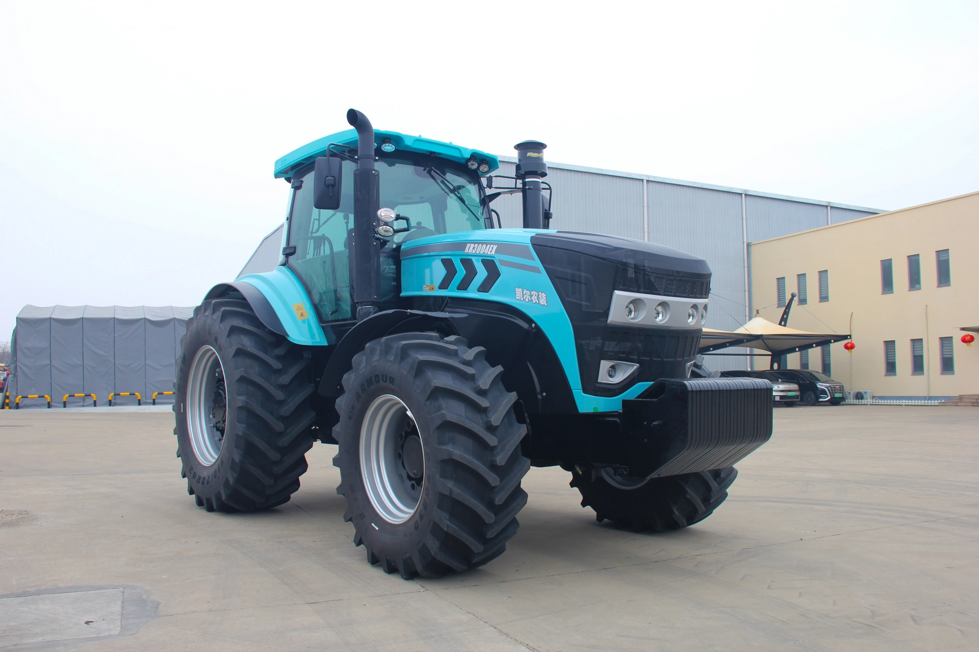 Китайский сельскохозяйственный трактор KR3004EX в России.